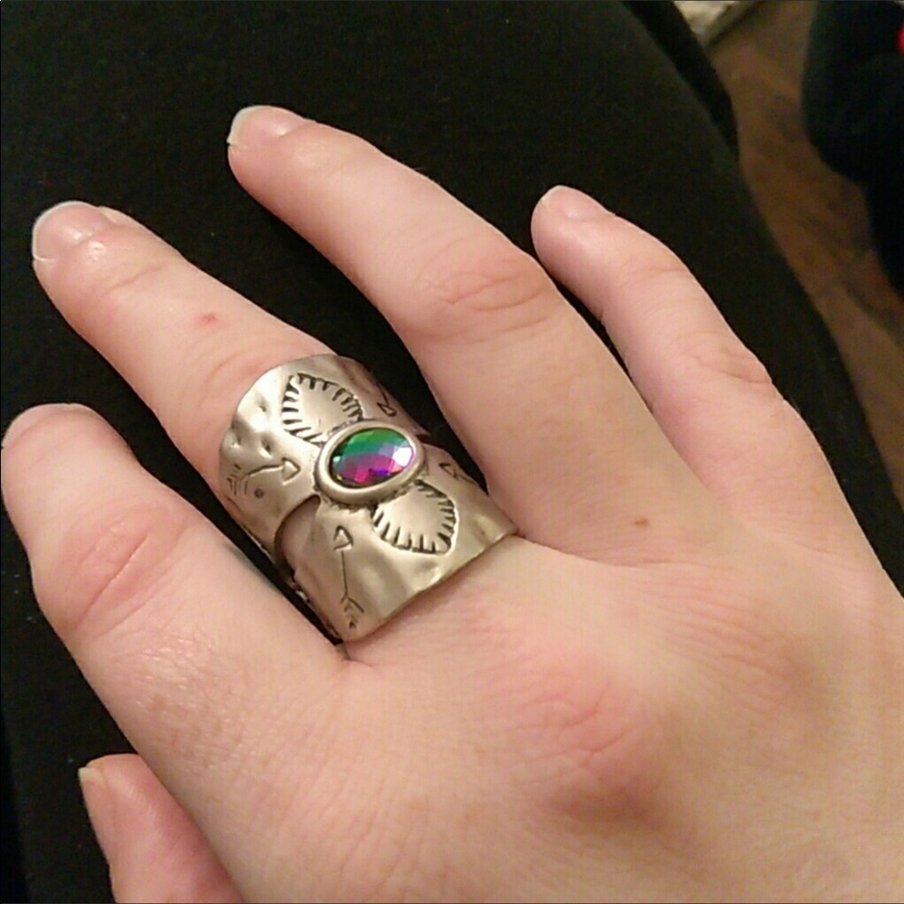 ⭐️SALE⭐️Hammered Boho Statement Ring - Picture 3 of 4
